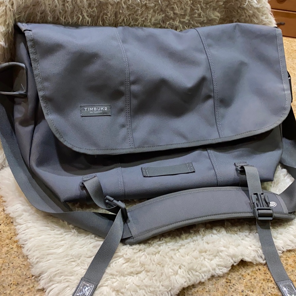Timbuk2 grey messenger bag